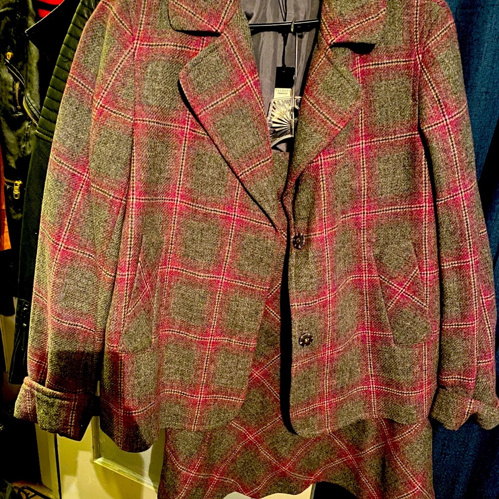 Talbots new with tags blazer and skirt